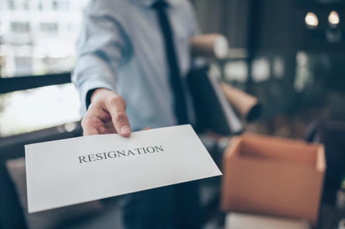 kantor etika jangan resign perhatikan hati Etika Sebelum Resign: Panduan Lengkap untuk Mengundurkan Diri dengan Baik terbaru