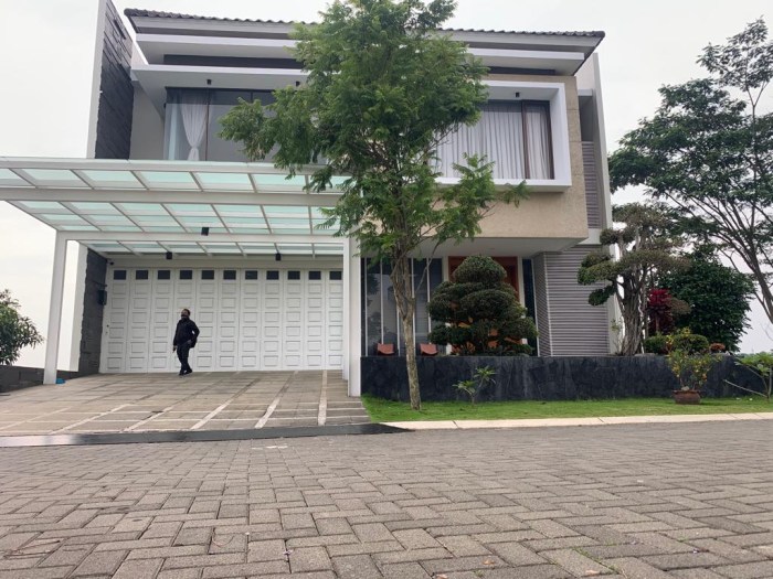 Rumah mewah doni salmanan