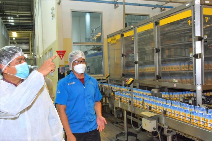 Gaji PT Ultrajaya Milk Industry