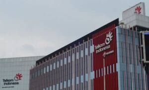 Tbk persero telkom telekomunikasi economiczone resmi nama menyandang roni menjadi