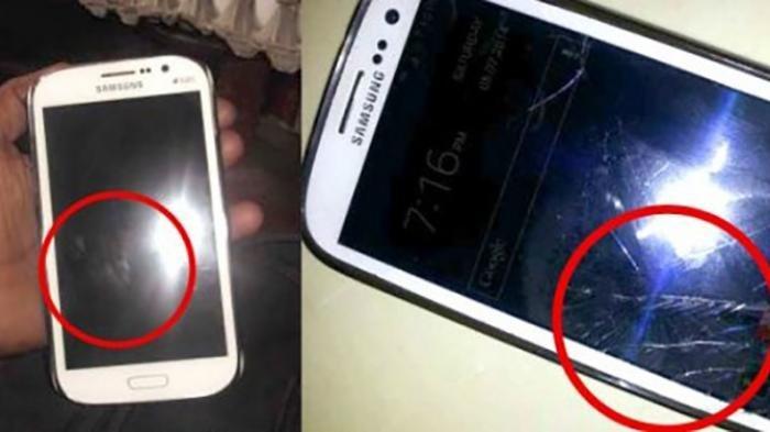 Cara membersihkan smartphone dan layar touchscreen