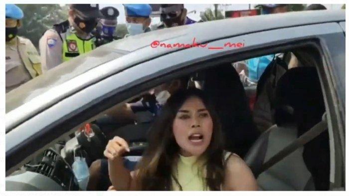 Terancam pidana wanita marahi petugas pos penyekatan pantai anyer