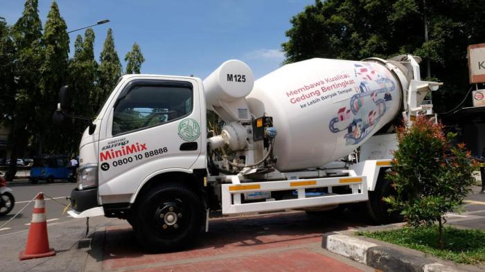Gaji pt solusi bangun indonesia tbk