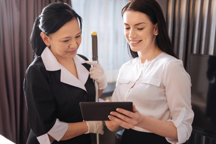 Gaji assistant executive housekeeper