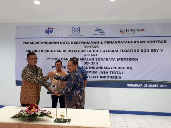 Gaji pt dok dan perkapalan surabaya