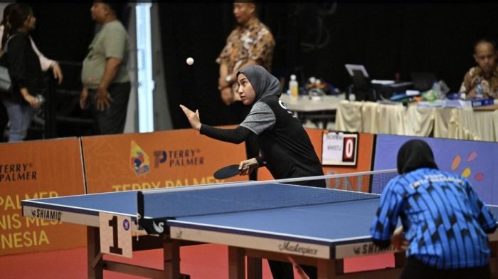 Gaji pemain tenis meja