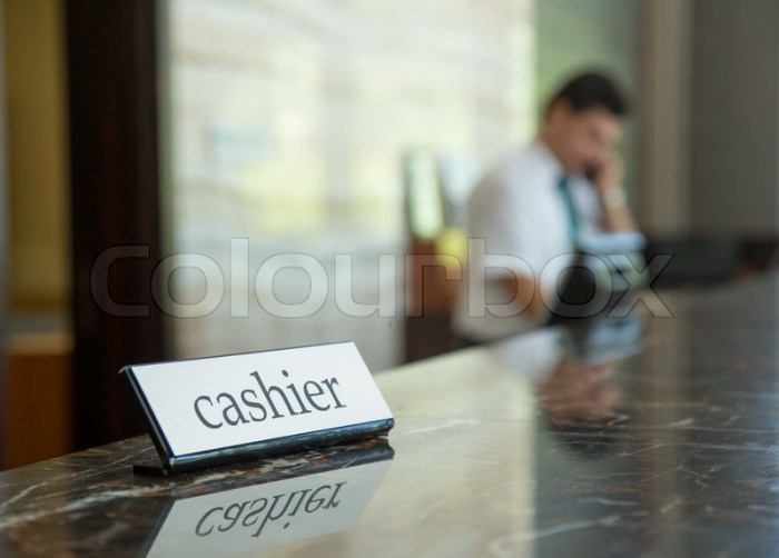 Gaji cashier hotel