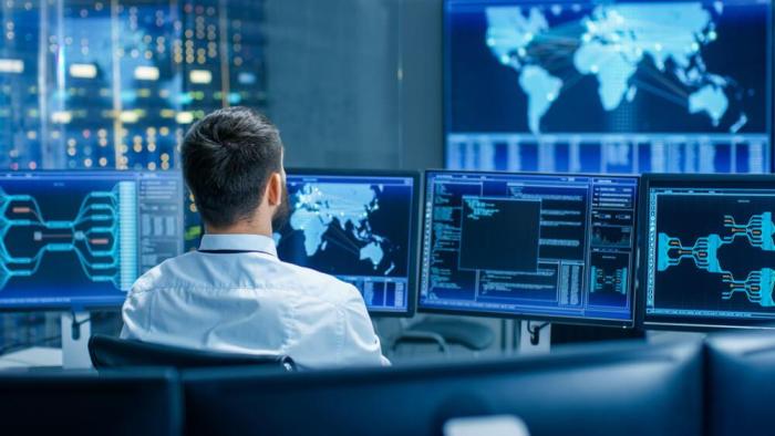 Gaji it security specialist