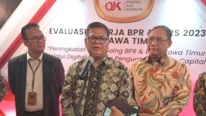 Gaji sales bpr