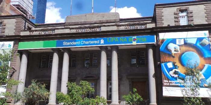 Gaji standard chartered bank