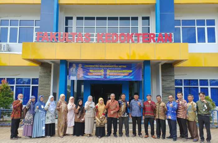 Gaji pegawai metro kampus