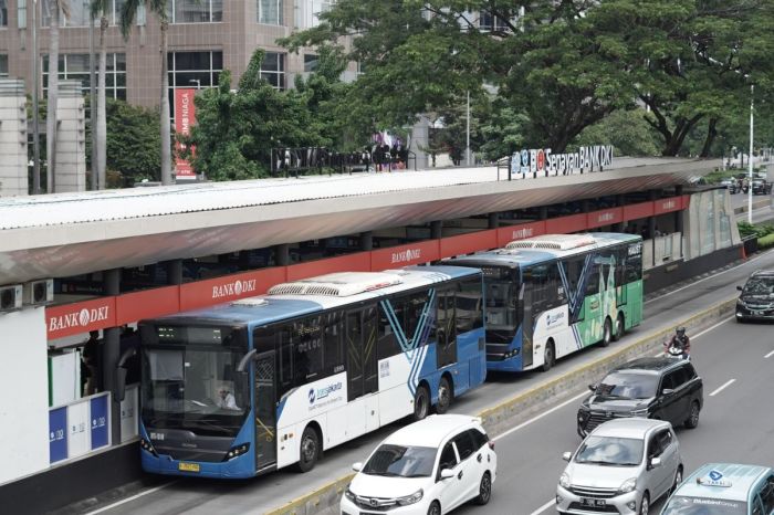 Gaji transjakarta