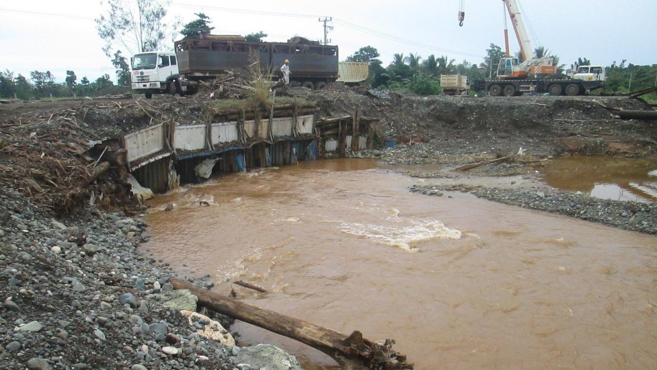 Gaji pt bintang delapan mineral