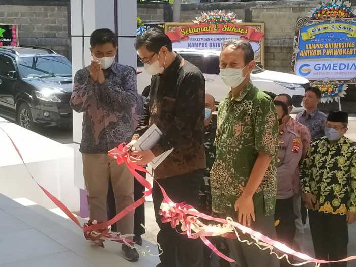 Gaji universitas amikom purwokerto amikom purwokerto