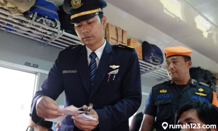 Gaji akademi perkeretaapian indonesia api