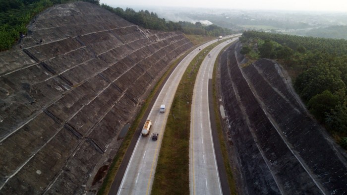 Gaji pt lintas marga sedaya