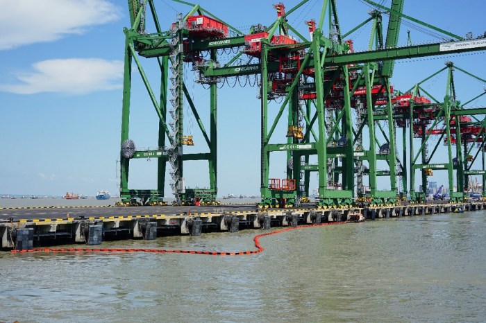 Gaji pt terminal teluk lamong